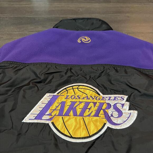 Vintage Los Angeles Lakers Reversible Winter Vest - Picture 4 of 8